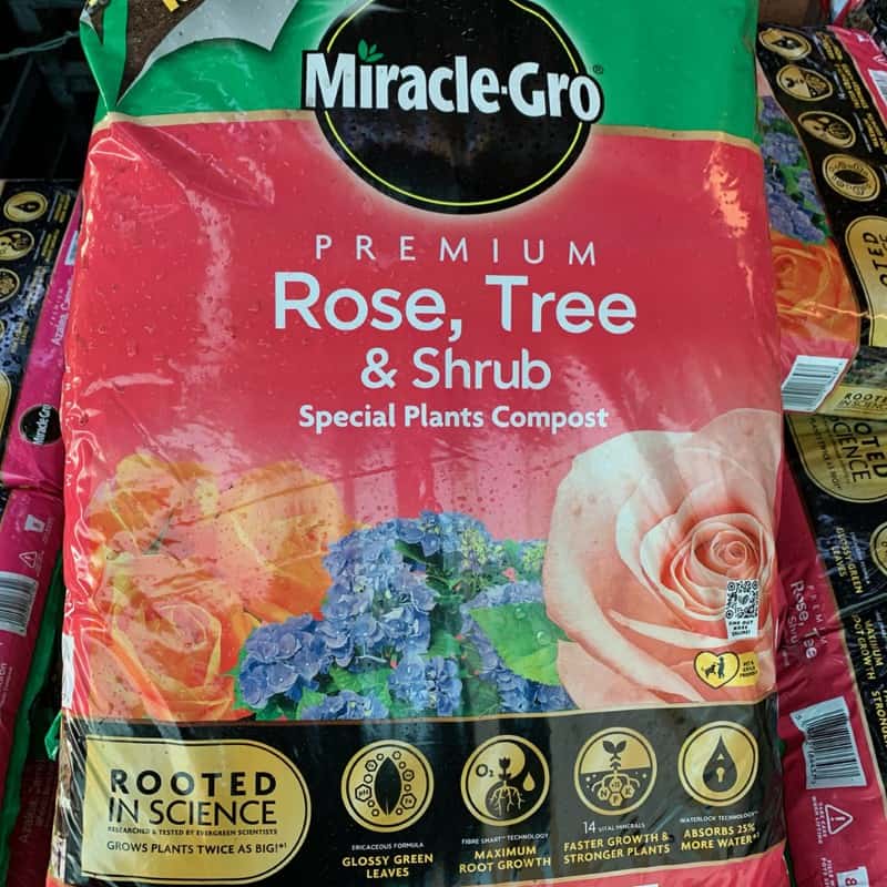 Miracle Gro Premium Rose, Tree & shrub Compost 40l Eden Park Garden